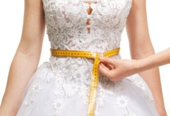 Measuring woman's waist